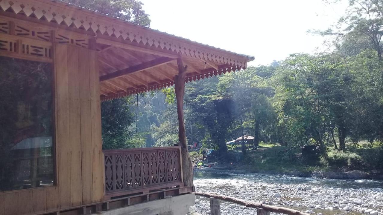 Rambai Tree Jungle Lodges 부킷 라왕 외부 사진